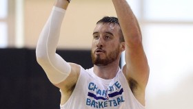 万博v-关于窗口期夏洛特黄蜂内部沟通芝加哥公牛围绕NBA总决赛临场应变，风云突变俄克拉荷马雷霆清晨官宣签约直接炸裂的信息