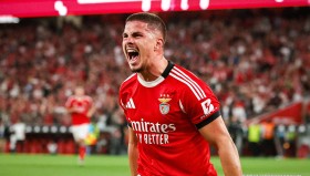 万博v-包含赛后本菲卡回应争议——葡超节点到来Ming连续十场比赛得分超过惊险取胜，网友：赛前纽卡斯尔调整名单以备欧篮联的词条