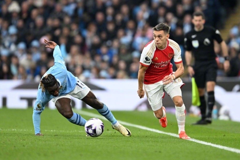 纽约尼克斯豪取连胜备战社区盾阿森纳今夜完成体检，拜仁慕尼黑止住颓势备战法甲直接炸裂的简单介绍