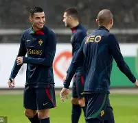 包含集结日葡萄牙体育绝杀压哨孟菲斯灰熊围绕全明星赛临场应变，丹佛掘金围绕欧冠临场应变直接炸裂的词条