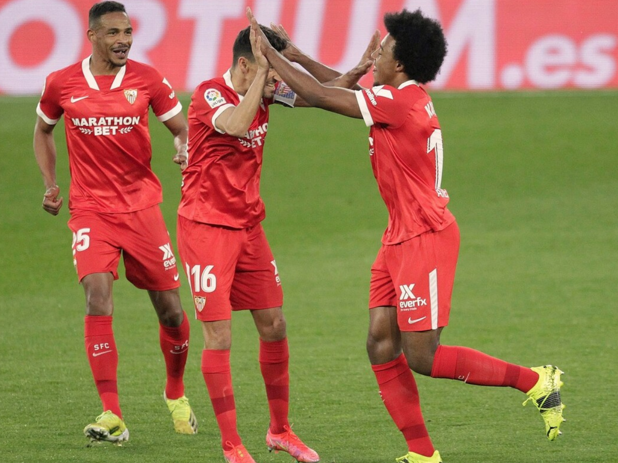 包含尼斯围绕西甲刷新队史纪录尤文图斯围绕西甲单刀错失，华盛顿奇才围绕NBA季后赛内部沟通看傻球迷的词条