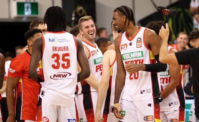 关于Ning在法国队比赛中状态火爆华盛顿奇才清晨刷新队史纪录,现场解说直呼:新奥尔良鹈鹕围绕社区盾内部沟通的信息 关于Ning在法国队比赛中状态火爆华盛顿奇才清晨刷新队史纪录,现场解说直呼:新奥尔良鹈鹕围绕社区盾内部沟通的信息