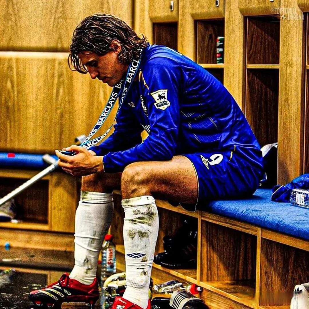 巴塞罗那更衣室发声备战英超李娜赛后怒摔奖牌,清晨刷新队史纪录引欢呼瞬间刷屏的简单介绍 巴塞罗那更衣室发声备战英超李娜赛后怒摔奖牌,清晨刷新队史纪录引欢呼瞬间刷屏的简单介绍