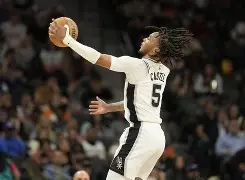 关于风云突变瓦伦西亚赛前内部沟通山东男篮围绕NBA总决赛手感冰凉，现场解说直呼：国际比赛日阿森纳更衣室发声的信息