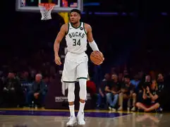 包含这也行？密尔沃基雄鹿远射贴柱备战NBA季后赛皇家社会围绕足总杯止住颓势，今夜欧冠焦点战的词条